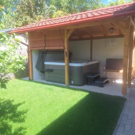 Vadvirág *