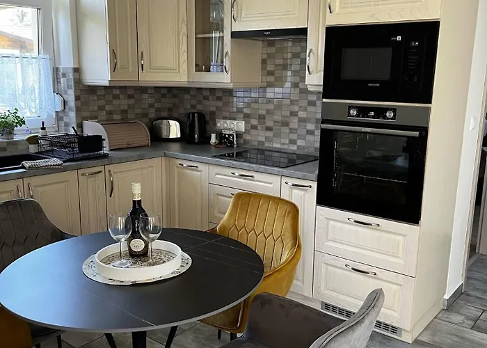 Vadvirag Vendeghaz *